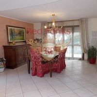 Apartment in Italy, Abruzzo, 100 sq.m.