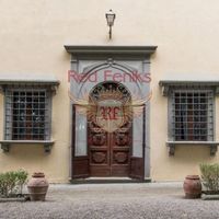 Other commercial property in Italy, Abruzzo, 2200 sq.m.