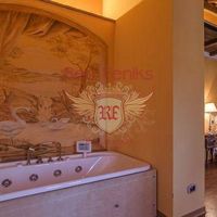 Other commercial property in Italy, Abruzzo, 608 sq.m.