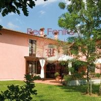 Other commercial property in Italy, Abruzzo, 250 sq.m.