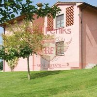 Other commercial property in Italy, Abruzzo, 250 sq.m.