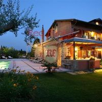 Villa in Italy, Garda, 700 sq.m.