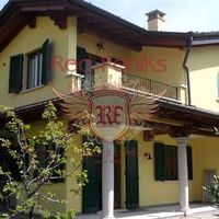 Villa in Italy, Menaggio, 400 sq.m.