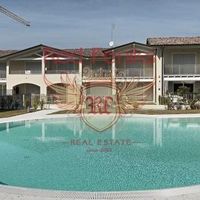 Апартаменты в Италии, Гарда, 115 кв.м.