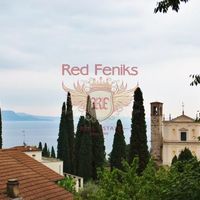 Villa in Italy, Garda, 350 sq.m.