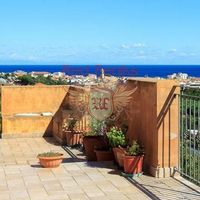 Villa in Italy, Savona, 200 sq.m.