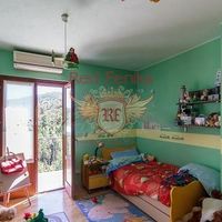 Villa in Italy, Savona, 200 sq.m.