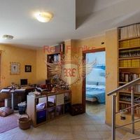 Villa in Italy, Savona, 200 sq.m.