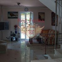 Apartment in Italy, Tronzano Lago Maggiore, 130 sq.m.