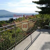 Apartment in Italy, Tronzano Lago Maggiore, 100 sq.m.