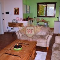 Apartment in Italy, Tronzano Lago Maggiore, 100 sq.m.