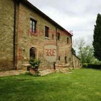 Другая коммерческая недвижимость в Италии, Пиза, 500 кв.м.