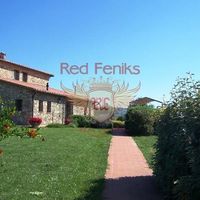 Другая коммерческая недвижимость в Италии, Пиза, 500 кв.м.