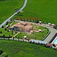 Другая коммерческая недвижимость в Италии, Пиза, 500 кв.м.