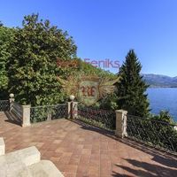 Apartment in Italy, Tronzano Lago Maggiore, 93 sq.m.