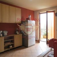 Apartment in Italy, Tronzano Lago Maggiore, 140 sq.m.
