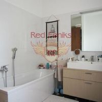 Apartment in Italy, Tronzano Lago Maggiore, 130000 sq.m.