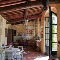 Villa in Italy, Abruzzo, 780 sq.m.