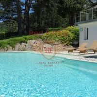 Вилла в Италии, Тронцано-Лаго-Маджоре, 265 кв.м.