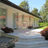 Вилла в Италии, Тронцано-Лаго-Маджоре, 265 кв.м.