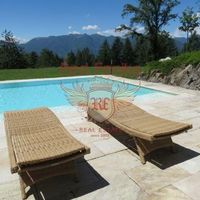 Вилла в Италии, Тронцано-Лаго-Маджоре, 265 кв.м.