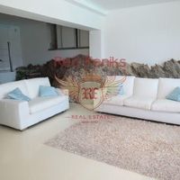 Вилла в Италии, Тронцано-Лаго-Маджоре, 265 кв.м.