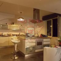 Apartment in Italy, Abruzzo, 180 sq.m.