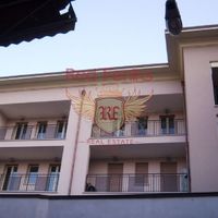 Apartment in Italy, Tronzano Lago Maggiore, 90 sq.m.