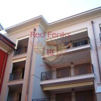 Apartment in Italy, Tronzano Lago Maggiore, 90 sq.m.