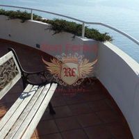 Villa in Italy, Savona