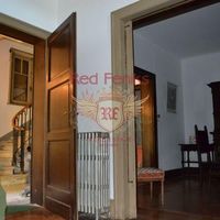 Вилла в Италии, Тронцано-Лаго-Маджоре, 250 кв.м.