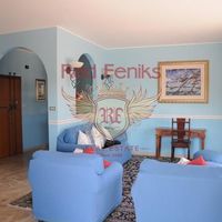 Apartment in Italy, Abruzzo, 150 sq.m.