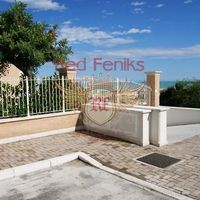 Apartment in Italy, Abruzzo, 140 sq.m.