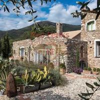 Villa in Italy, Savona, 400 sq.m.