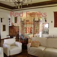 Вилла в Италии, Тронцано-Лаго-Маджоре, 855 кв.м.