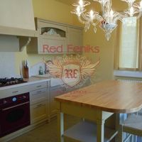 Apartment in Italy, Como, 140 sq.m.