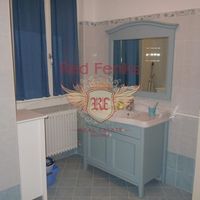 Apartment in Italy, Como, 140 sq.m.