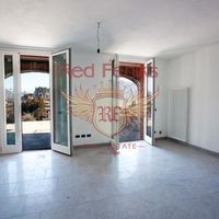 Apartment in Italy, Lombardia, Menaggio, 140 sq.m.