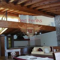 Apartment in Italy, Garda, 215 sq.m.