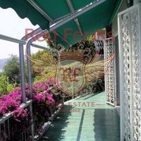 Apartment in Italy, Savona, 105 sq.m.