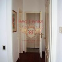 Apartment in Italy, Savona, 160 sq.m.