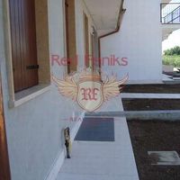 Вилла в Италии, Гарда, 140 кв.м.