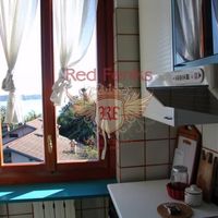 Apartment in Italy, Tronzano Lago Maggiore, 93 sq.m.