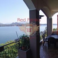 Apartment in Italy, Tronzano Lago Maggiore, 93 sq.m.