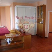 Apartment in Italy, Tronzano Lago Maggiore, 93 sq.m.