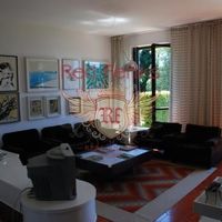 Apartment in Italy, Tronzano Lago Maggiore, 210 sq.m.