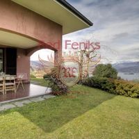 Вилла в Италии, Тронцано-Лаго-Маджоре, 436 кв.м.