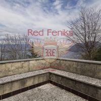 Вилла в Италии, Тронцано-Лаго-Маджоре, 436 кв.м.