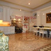 Апартаменты в Италии, Тронцано-Лаго-Маджоре, 260 кв.м.