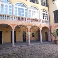 Апартаменты в Италии, Тронцано-Лаго-Маджоре, 260 кв.м.